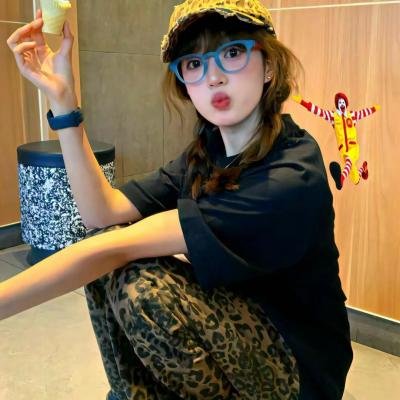 摊牌了，我的五个哥哥是大佬