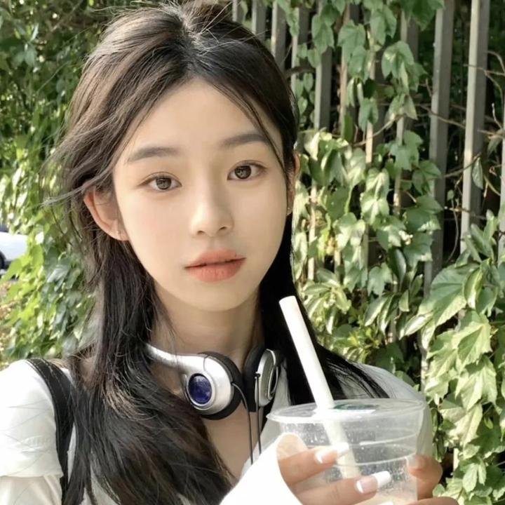 女儿重生劝我梭哈虚拟币